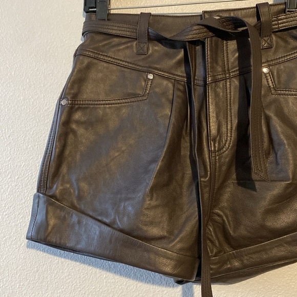 Savon Leather Shorts in Brown
L'ACADEMIE - Picture 4 of 8